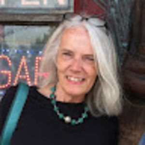 Meet your Posher, Elaine